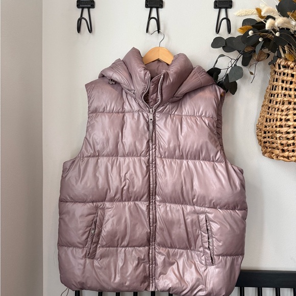 GAP Jackets & Blazers - Metallic Pink Puffer Vest